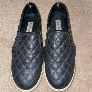 Steve Madden quilted flats